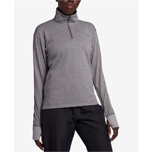 nike therma running top